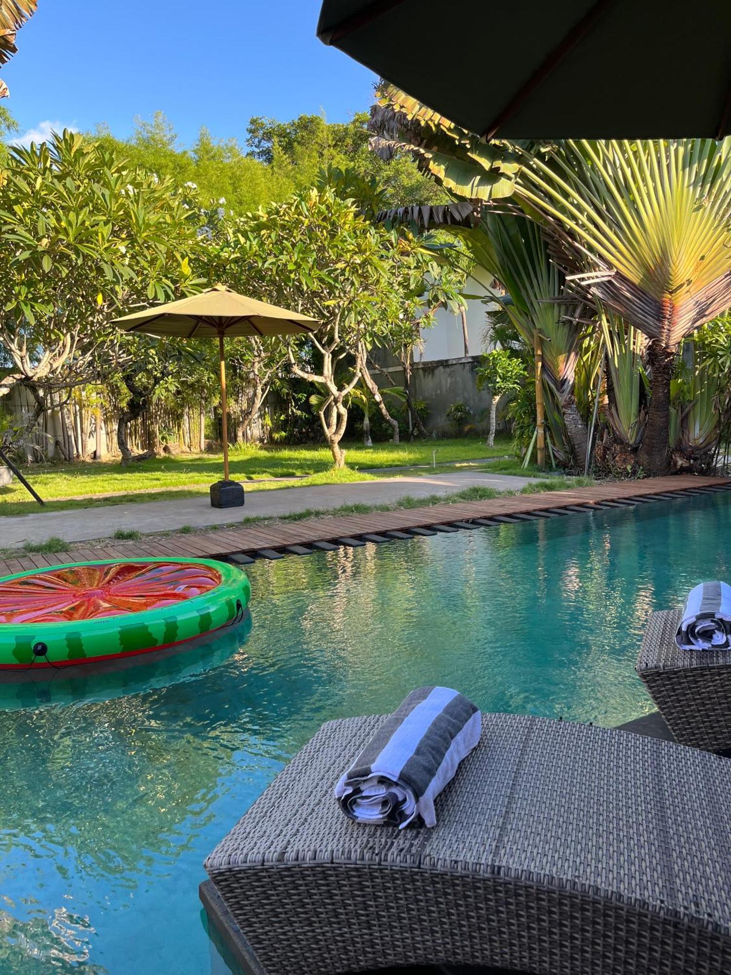 Maribel Villa Bali スミニャック エクステリア 写真