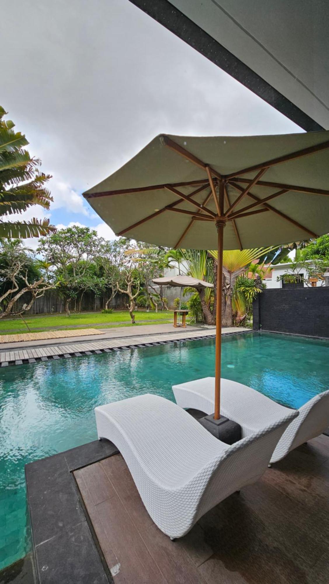 Maribel Villa Bali スミニャック エクステリア 写真